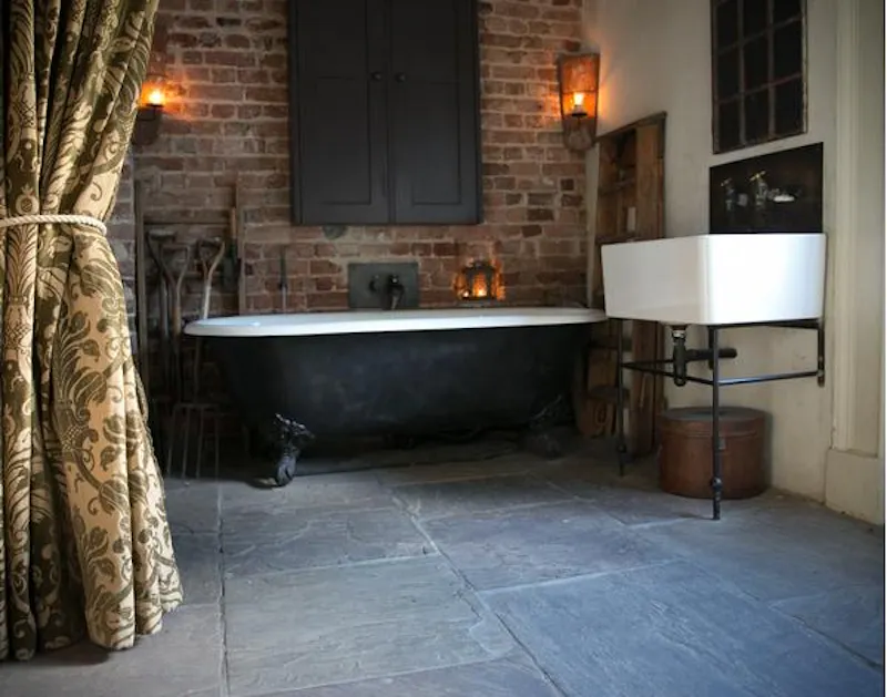 Bathroom at Stylish Ham Common house, F1151 (photo 30)