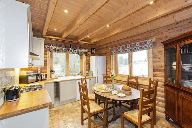 Kitchen at Kemble lakeside cabin, Q124 (photo 31)