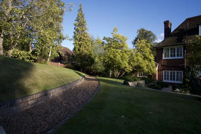 Tunbridge Wells house with pool, A1442 (photo 43)