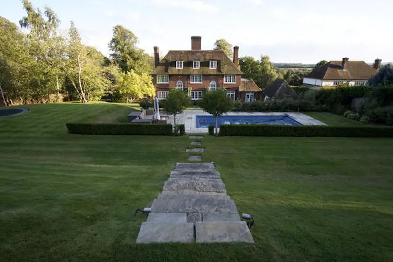 Garden at Tunbridge Wells house with pool, A1442 (photo 53)