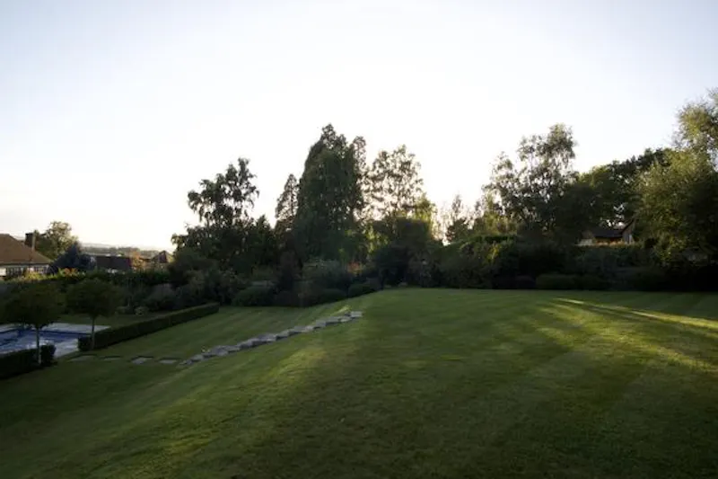 Tunbridge Wells house with pool, A1442 (photo 55)