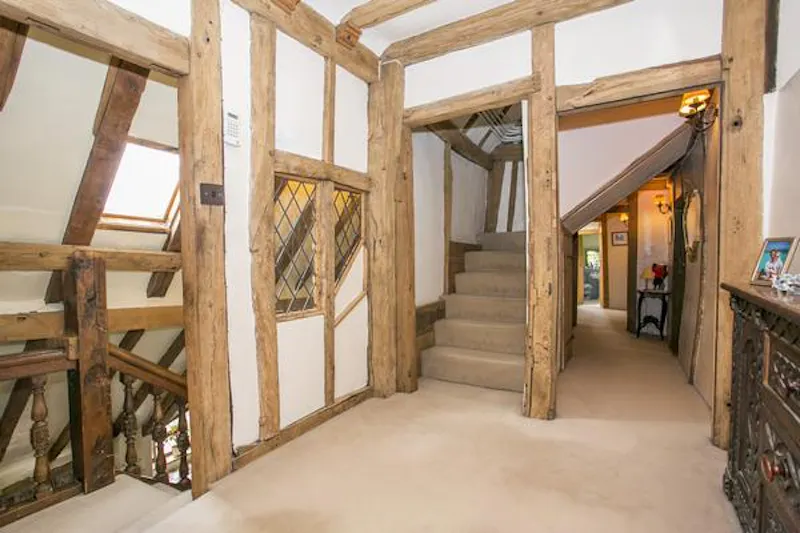 Beams at Kentish 17th Century timbered hall, M310 (photo 10)