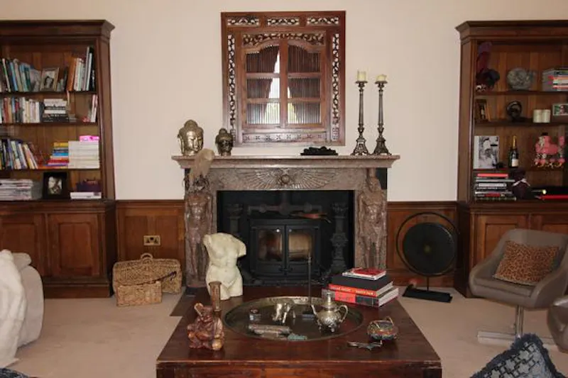 Fireplace at Apartment in Bayford mansion, A1443 (photo 4)