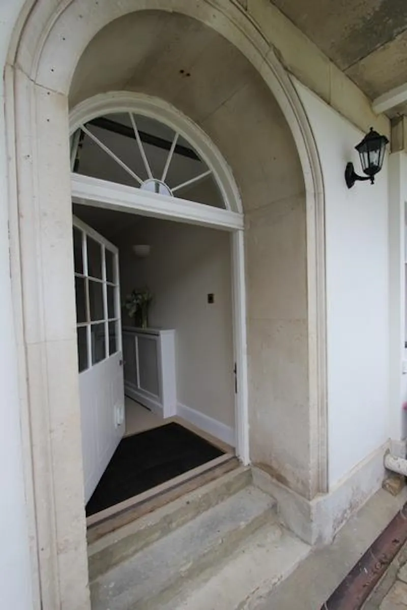 Apartment in Bayford mansion, A1443 (photo 24)