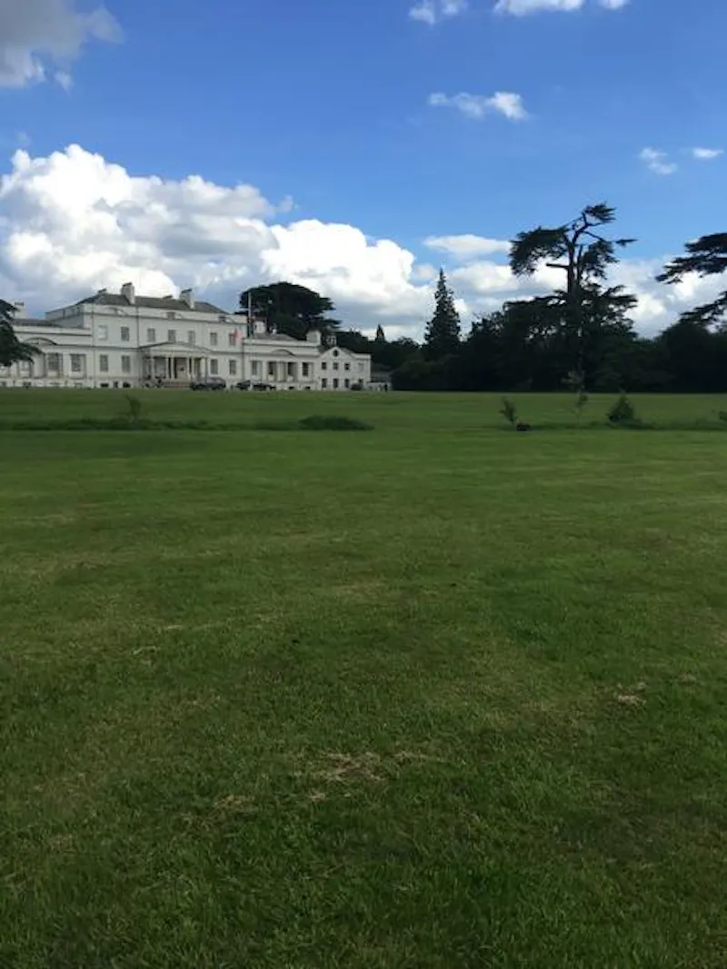 Apartment in Bayford mansion, A1443 (photo 29)