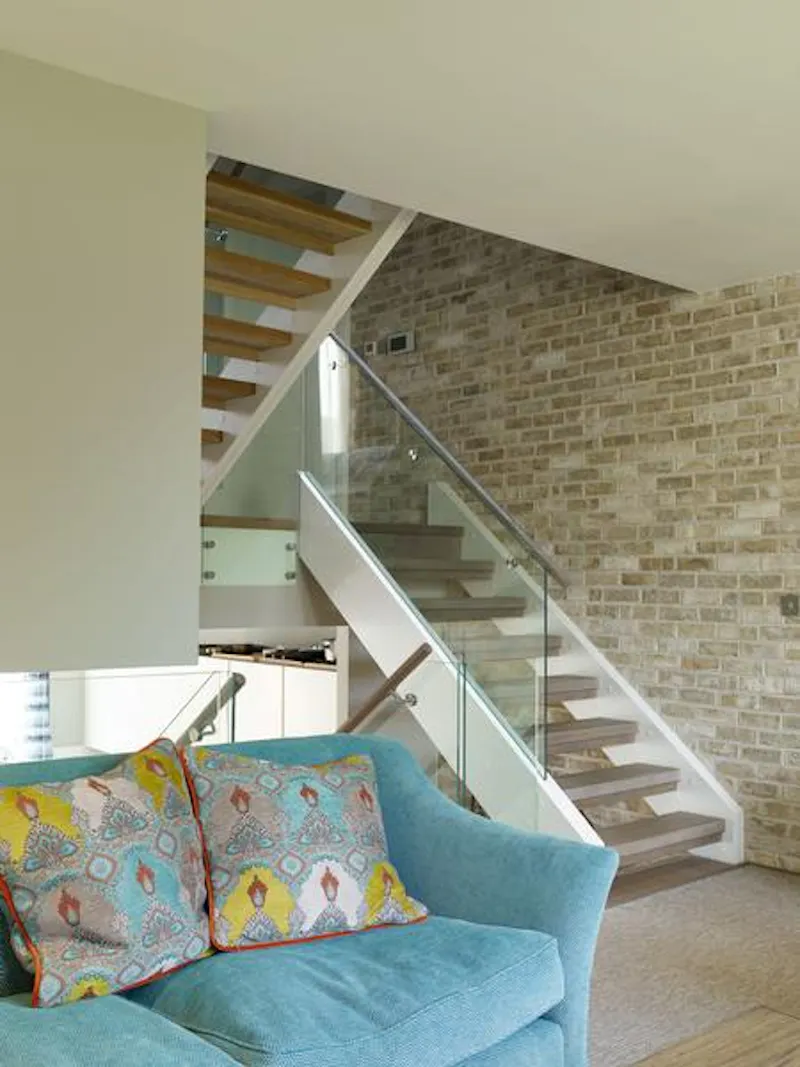 Cool Clapham mezzanine house, D2326 (photo 5)