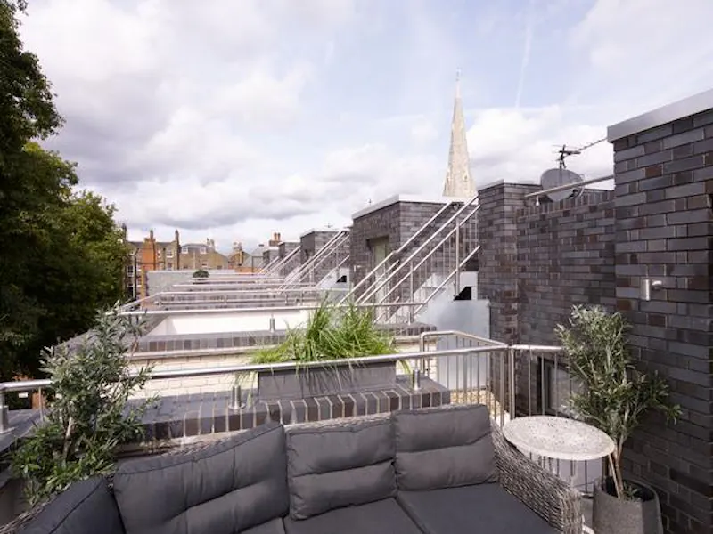 Views - city at Cool Clapham mezzanine house, D2326 (photo 24)