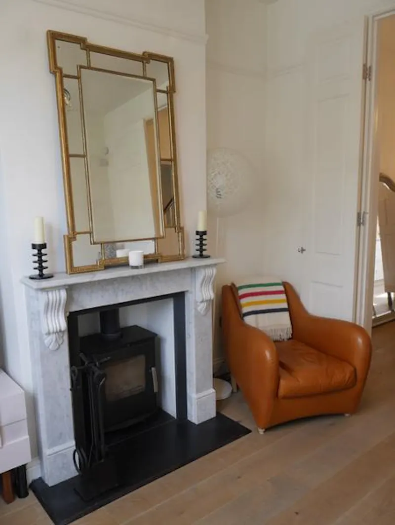 Fireplace at East Dulwich terraced house, B1782 (photo 13)