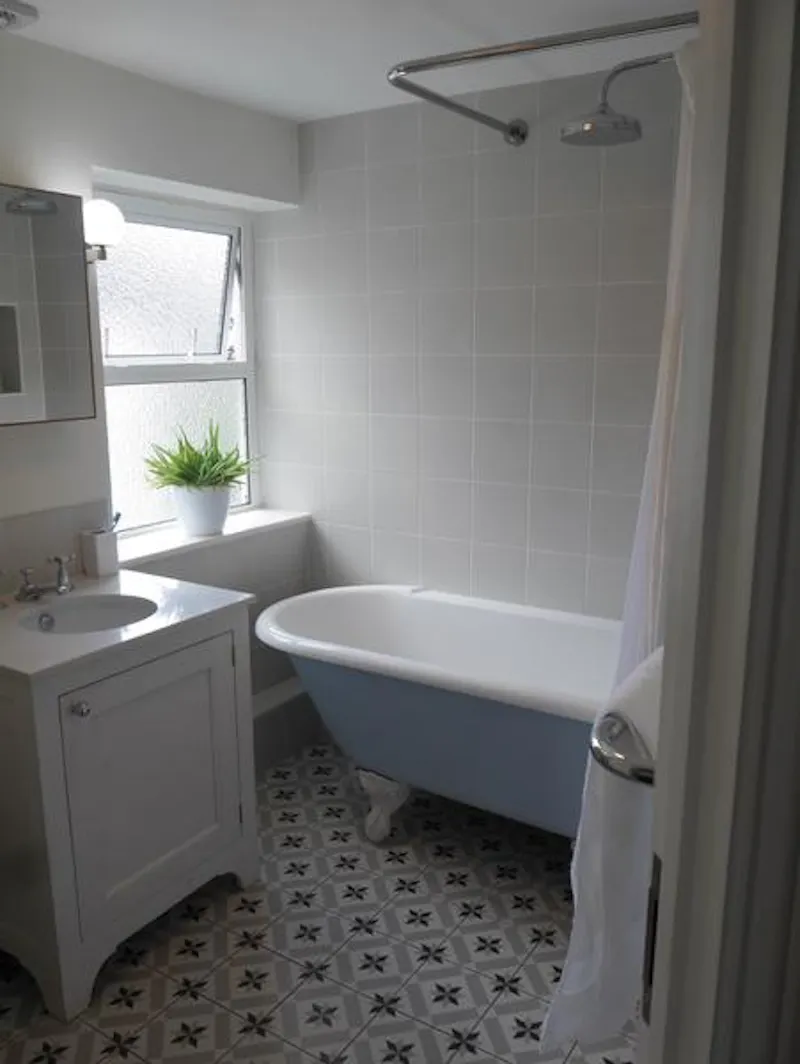 Tiled at East Dulwich terraced house, B1782 (photo 26)