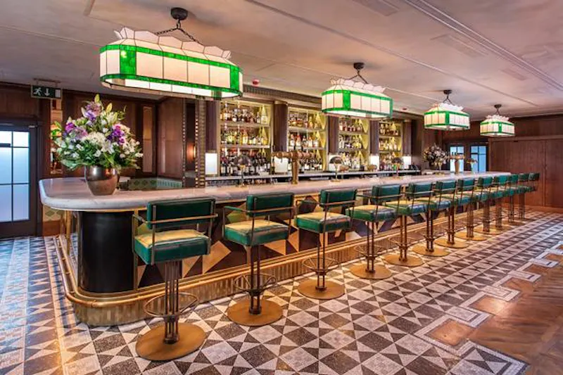 Bar at Art Deco Charing Cross restaurant, R816 (photo 2)