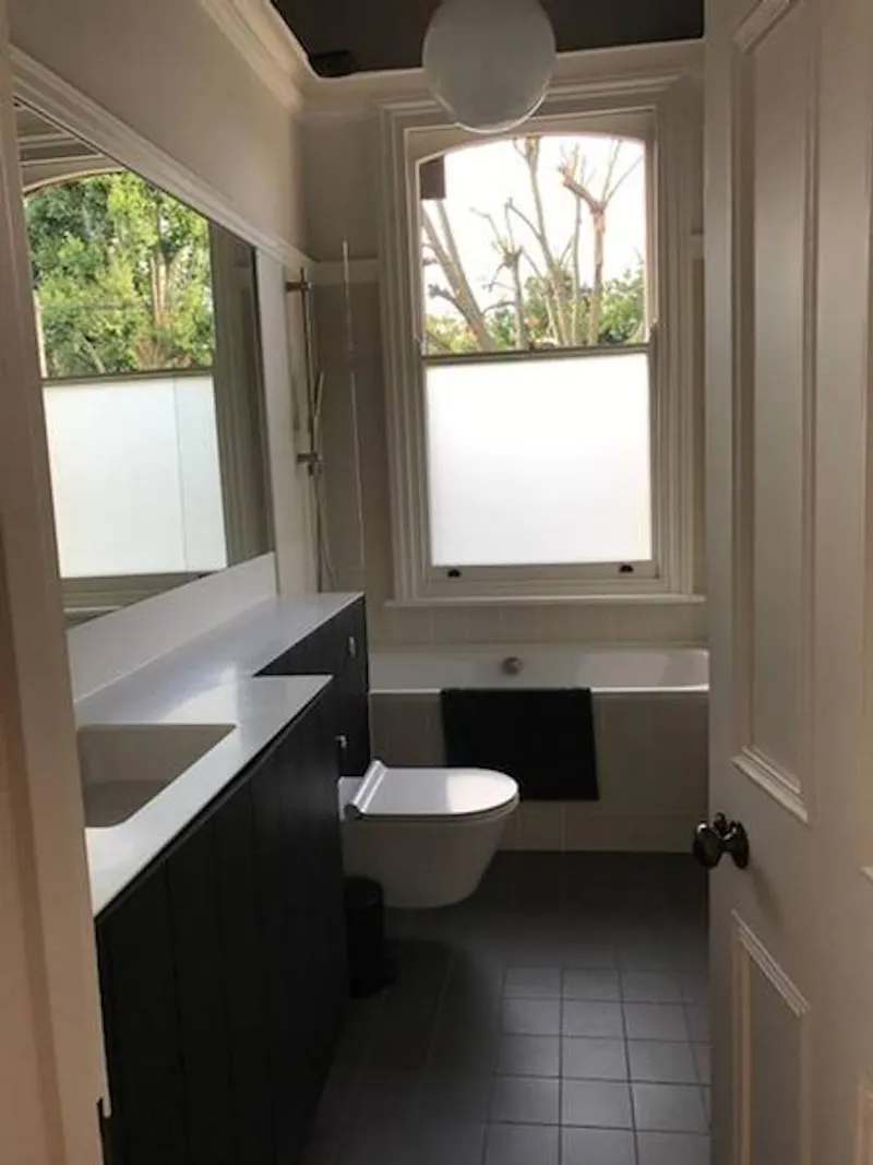 Bathroom at Brockley Victorian house, B1783 (photo 13)
