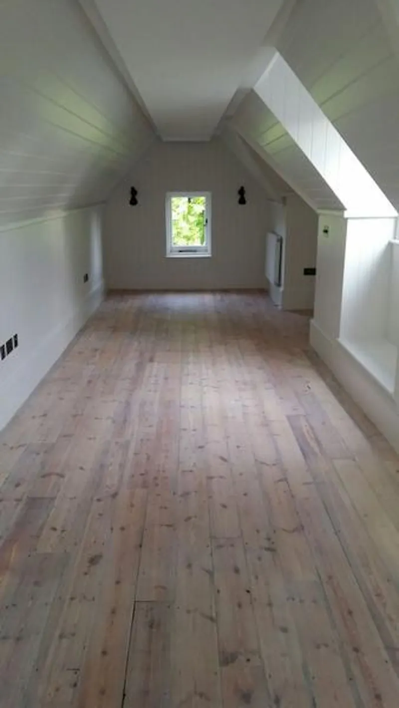 Attic at Brockley Victorian house, B1783 (photo 27)