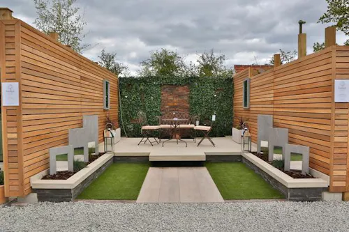 13 show gardens in Tonbridge, Q126