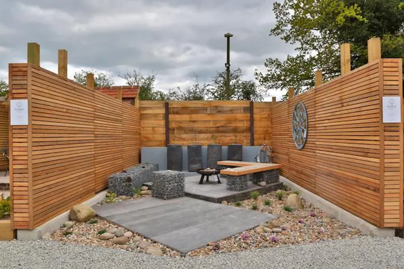 13 show gardens in Tonbridge, Q126 (photo 5)