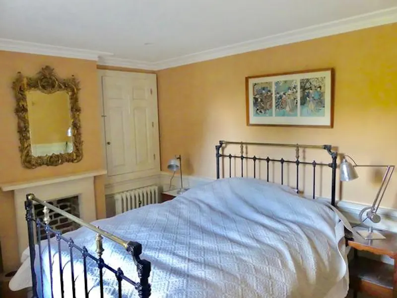 Bedroom at Elegant Camberwell townhouse, A1445 (photo 20)