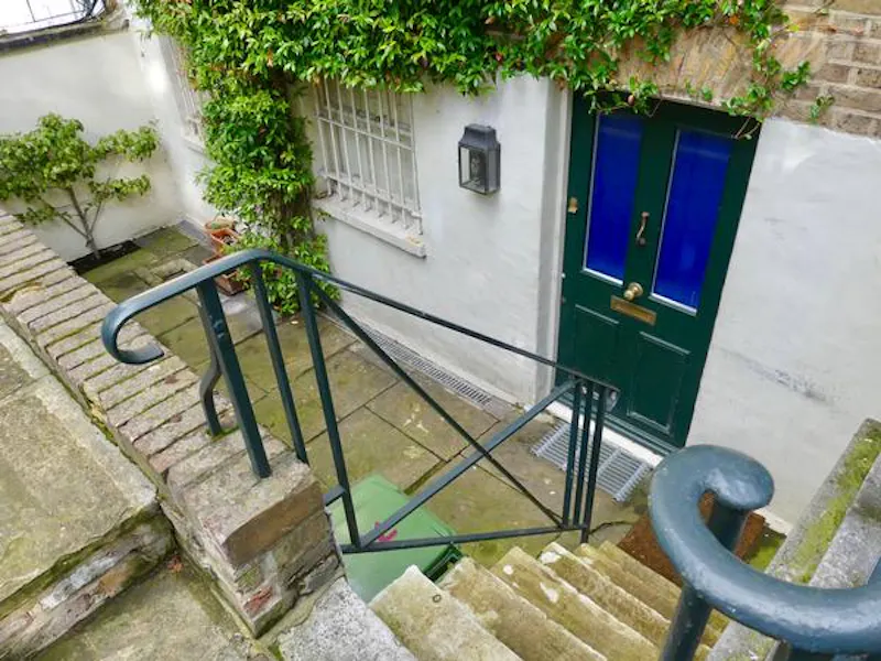 Elegant Camberwell townhouse, A1445 (photo 54)