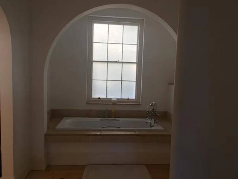 Bathroom at Film location C890 in Somerset (photo 20)