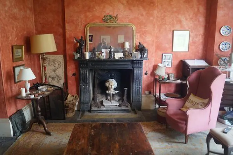 Fireplace at Faded Devon country house, A1446 (photo 2)