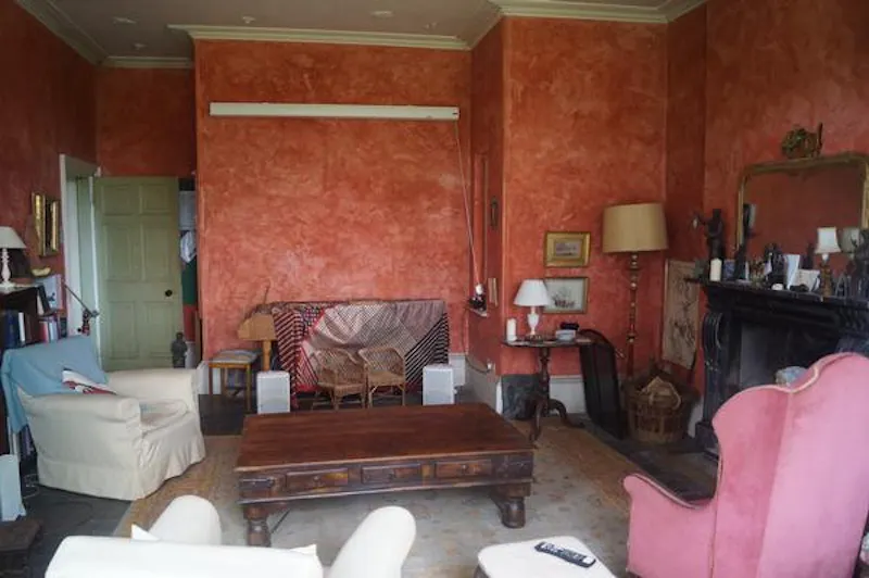 Faded Devon country house, A1446 (photo 3)