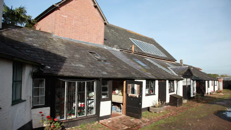 Faded Devon country house, A1446 (photo 24)