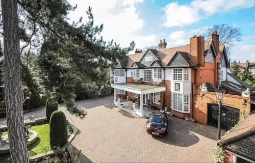 South Woodford pool house, E444