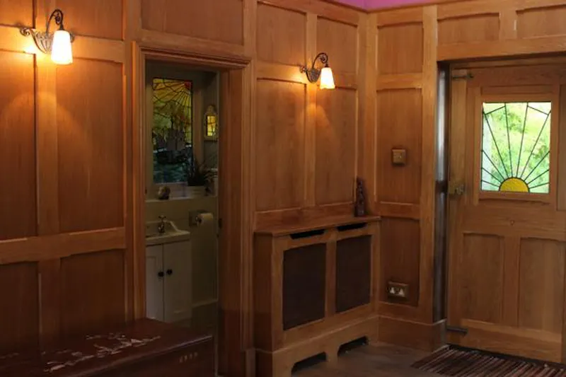Cookham home with woodland , E445 (photo 8)