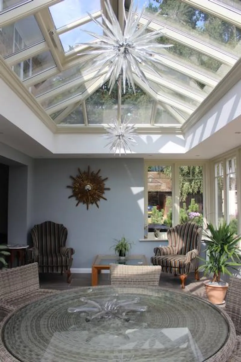 Conservatory at Cookham home with woodland , E445 (photo 16)