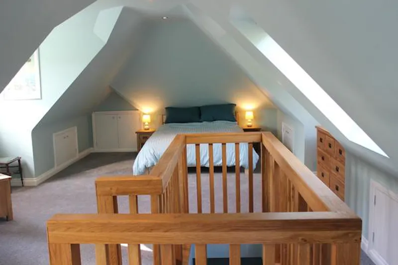 Cookham home with woodland , E445 (photo 25)