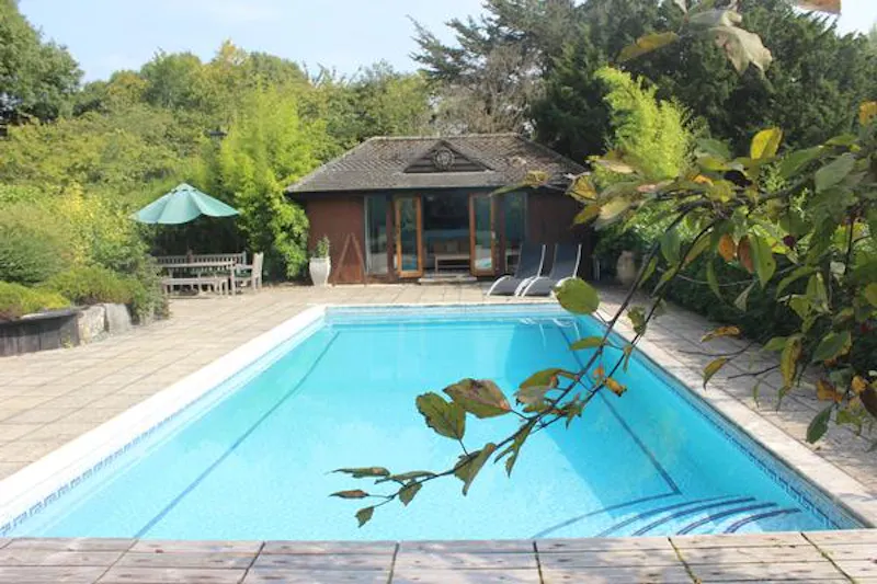 Cookham home with woodland , E445 (photo 34)