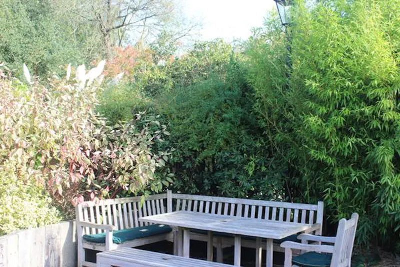 Cookham home with woodland , E445 (photo 36)