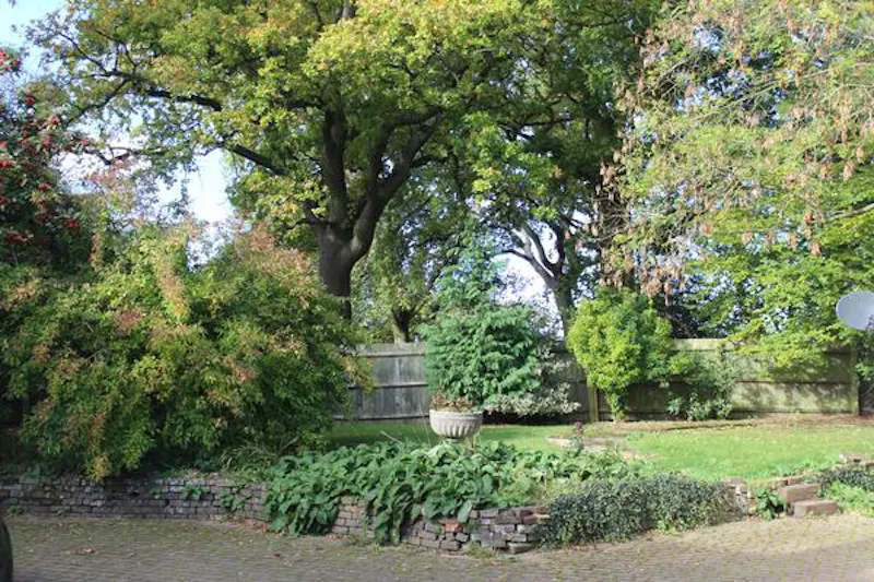 Cookham home with woodland , E445 (photo 54)