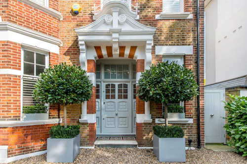 Stylish Clapham townhouse, B1786