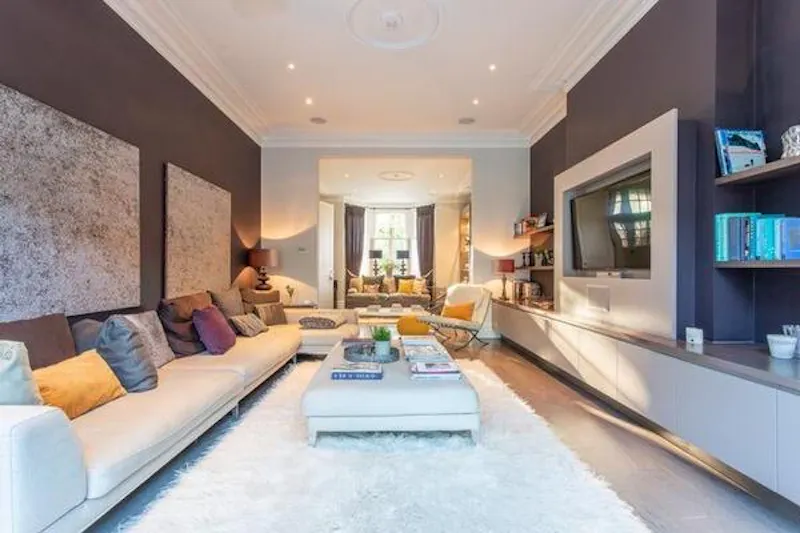 Living Room at Stylish Clapham townhouse, B1786 (photo 7)