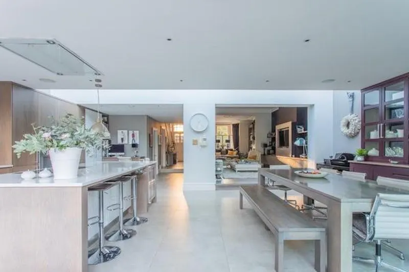 Stylish Clapham townhouse, B1786 (photo 9)