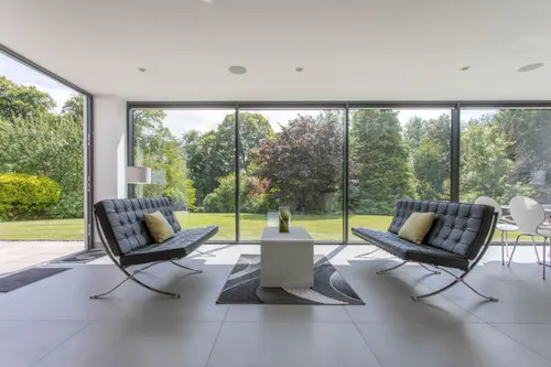 Modern High Wycombe house, D2410