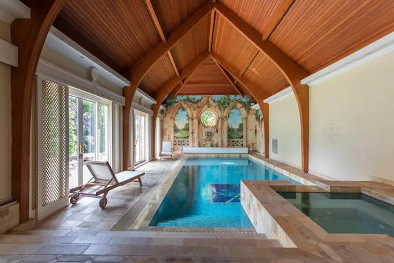 Swimming pool - indoor at Modern High Wycombe house, D2410 (photo 21)