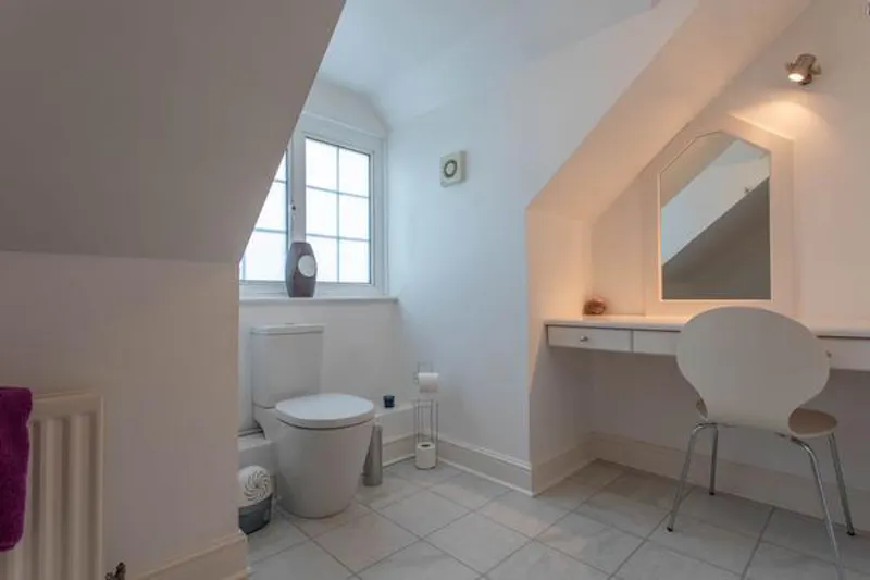 Bathroom at Modern High Wycombe house, D2410 (photo 64)