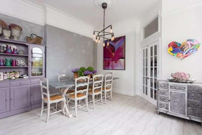 Dining room at Colourful Bushey apartment, B1788 (photo 3)