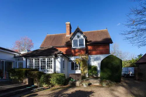 Godstone Country pool house, C891