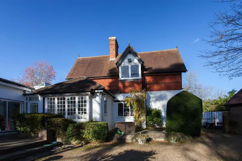 Godstone Country pool house, C891 (photo 2)