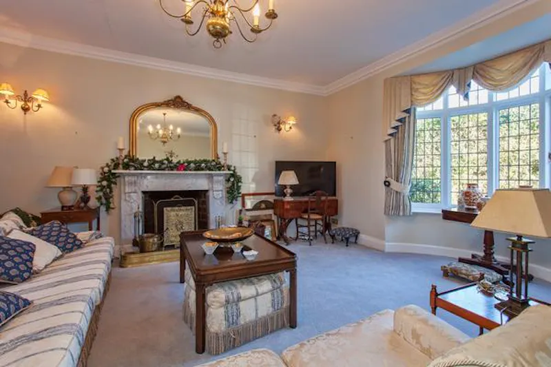 Living Room at Godstone Country pool house, C891 (photo 3)