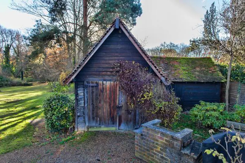 Shed at Godstone Country pool house, C891 (photo 27)