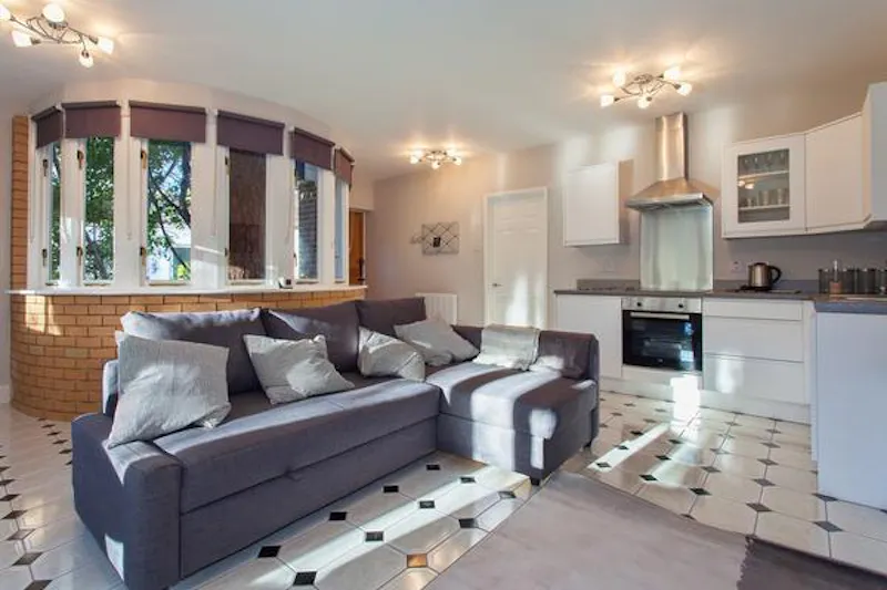 Godstone Country pool house, C891 (photo 37)