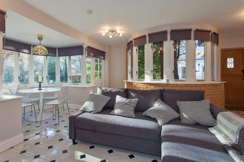 Godstone Country pool house, C891 (photo 40)