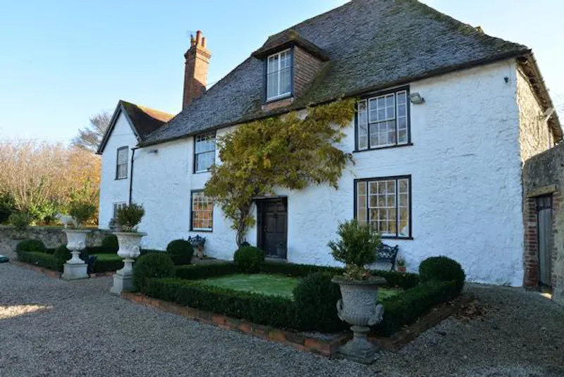Medieval Manor and Barn, M311 (photo 1)