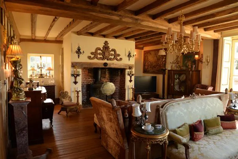 Living Room at Medieval Manor and Barn, M311 (photo 6)