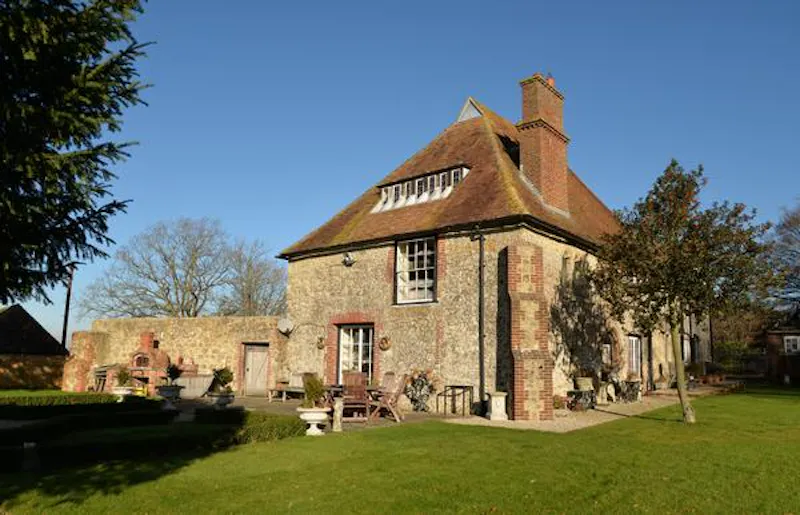 Medieval Manor and Barn, M311 (photo 29)