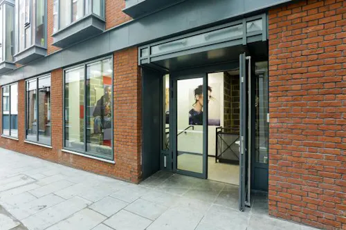 London hairdressing academy, Q127