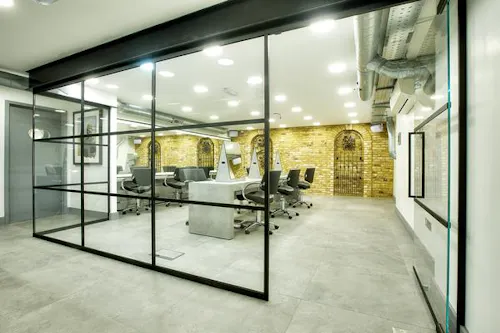 London hairdressing academy, Q127