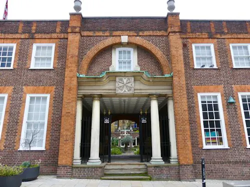 Norman gatehouse in Farringdon, P600